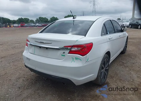 2011 Chrysler 200 S из США, поврежденный, VIN 1C3BC8FG5BN597420